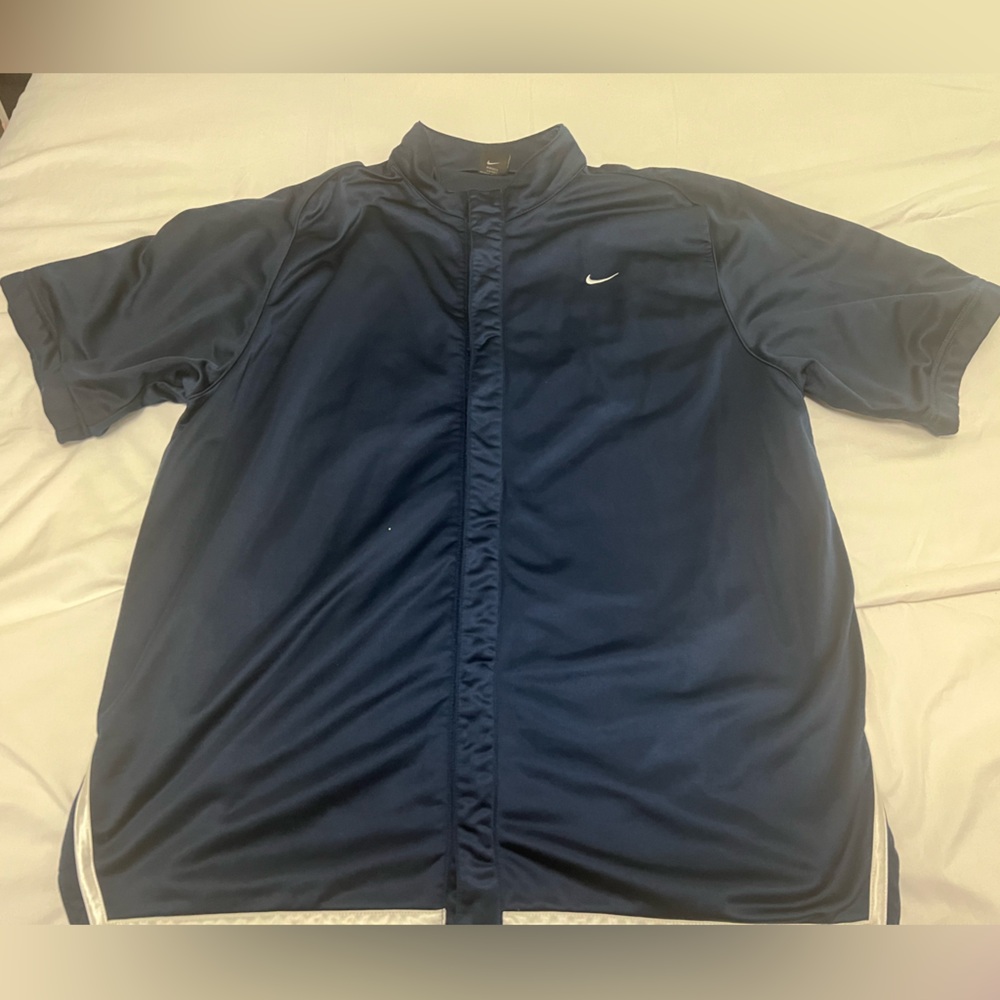 Vintage Nike Men’s XXL Navy Blue Short Sleeve Snap Front Basketball Warmup Shirt